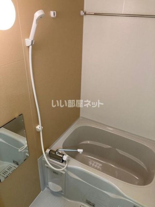 大阪府高石市千代田1の賃貸アパートの風呂