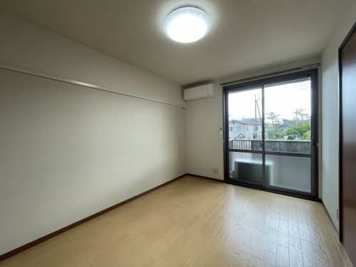 新潟県長岡市川崎5(アパート)の賃貸物件の居間