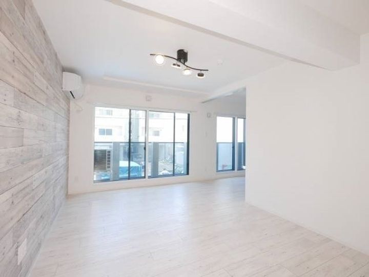 フェーラシュヴァル平岸の居間