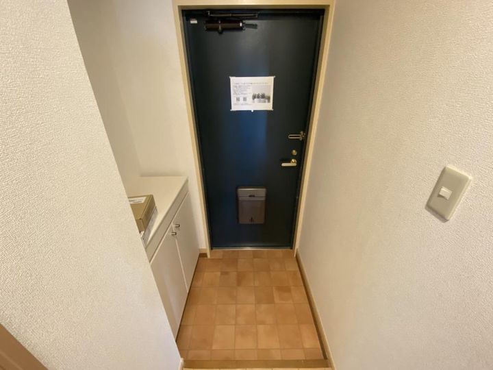 フリーダム常吉の玄関