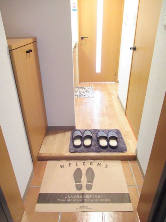 プレシャスの玄関