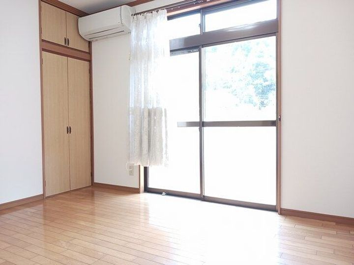 コーポ原の内の居間