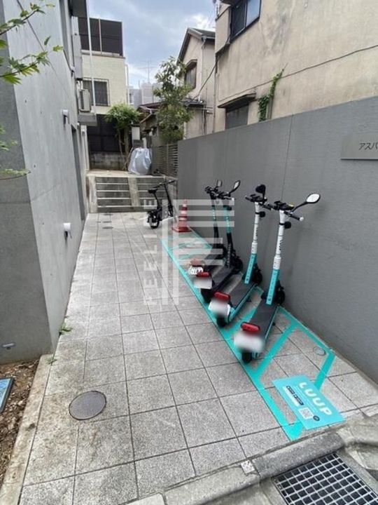 東京都新宿区西新宿4(マンション)の賃貸物件の地図