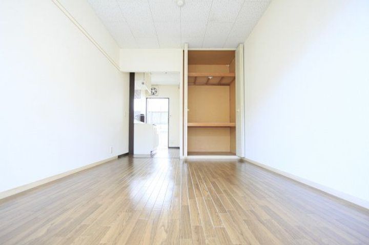 神奈川県横浜市南区中里3(アパート)の賃貸物件の内装