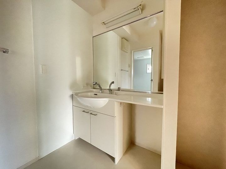 セジュール林の内装