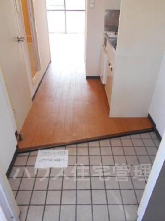 大阪府高槻市殿町(マンション)の賃貸物件の玄関