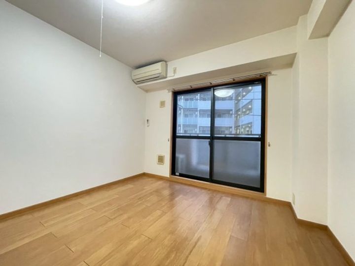 千葉県千葉市中央区要町(マンション)の賃貸物件の居間