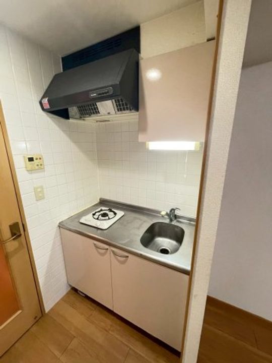 千葉県千葉市中央区要町(マンション)の賃貸物件のキッチン