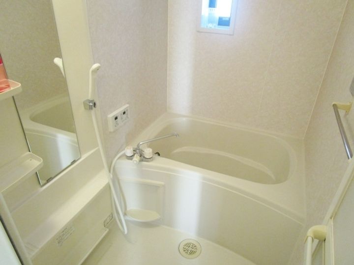 シャトレー湘南IIの風呂