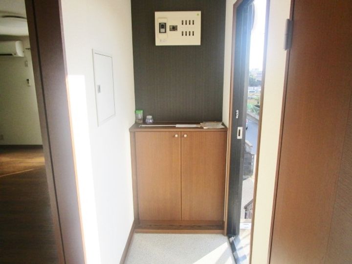 シャトレー湘南IIの玄関