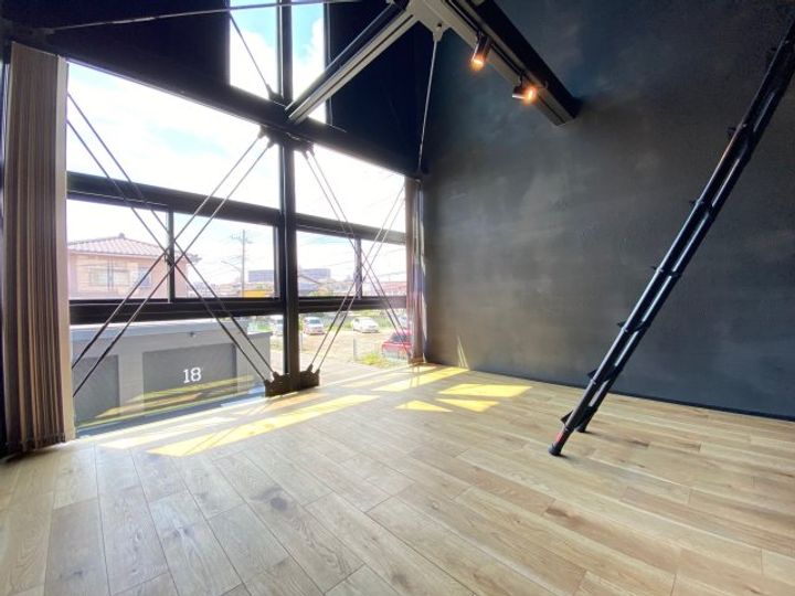 G-HANGAR1821の居間