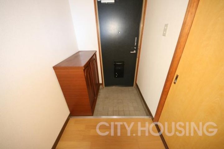 ヴィラ・アンソレイエ藍住の玄関