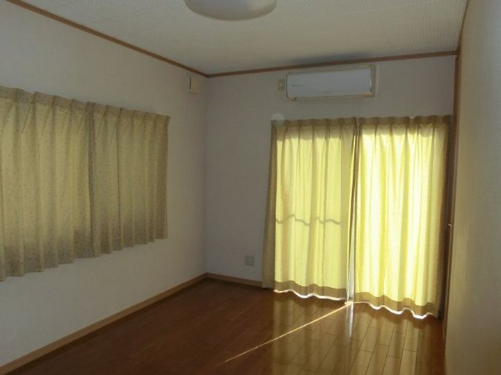 香川県観音寺市柞田町(一戸建)の賃貸物件の居間