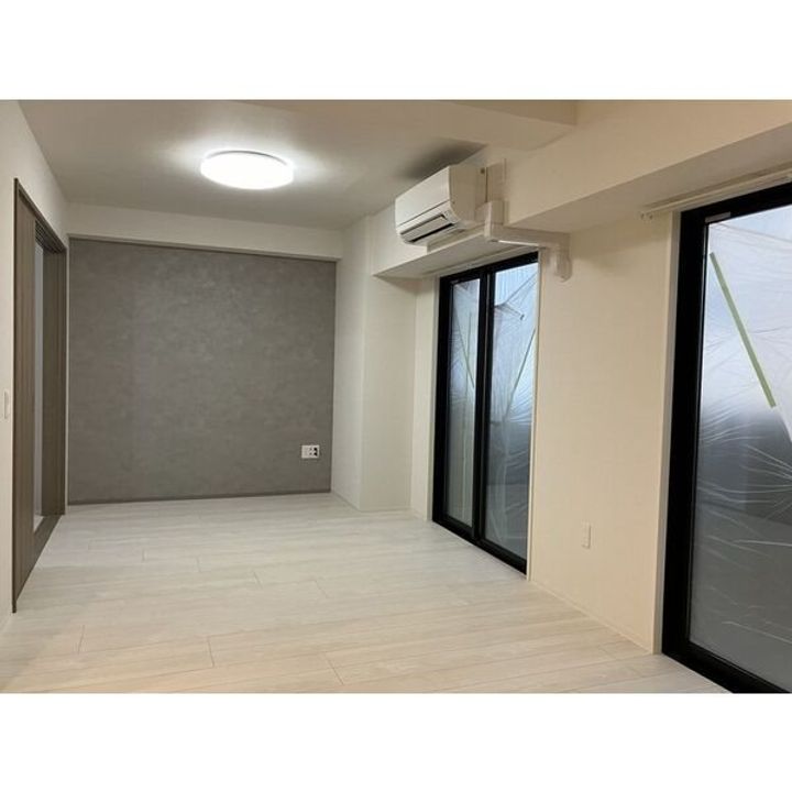 ハイドランジア東別院の居間