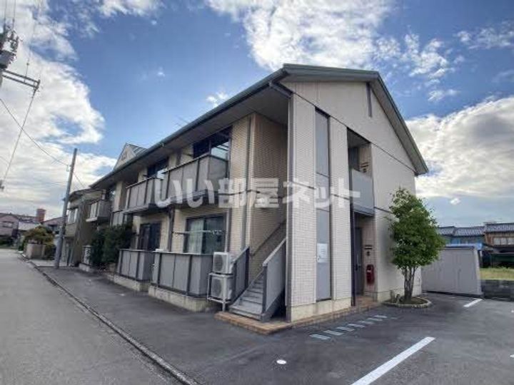 メゾンドアンソレイエの外観