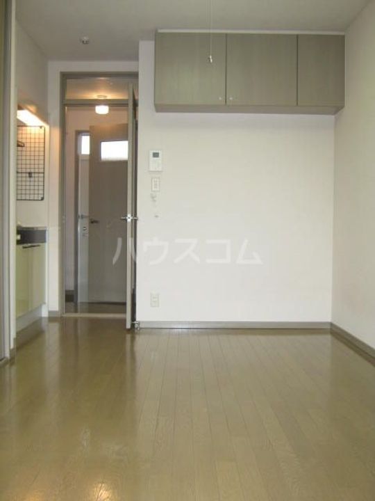 ロワール湘南 Aの居間