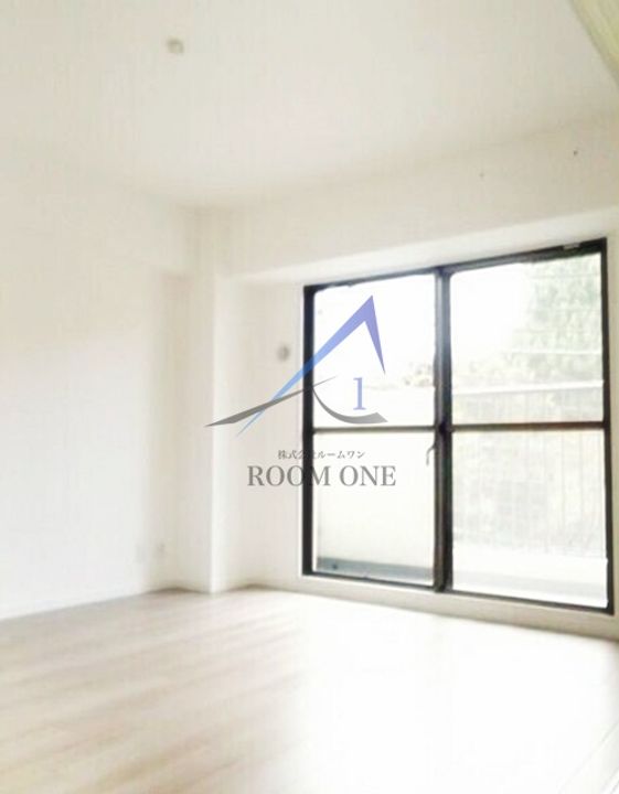 加賀町グリーンハイツの居間