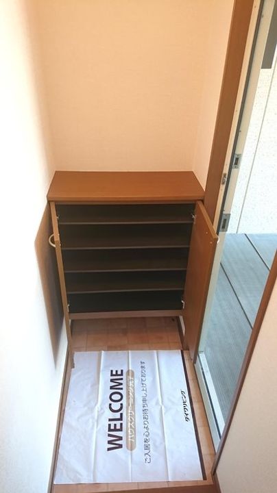 東京都小平市学園東町3(アパート)の賃貸物件の玄関