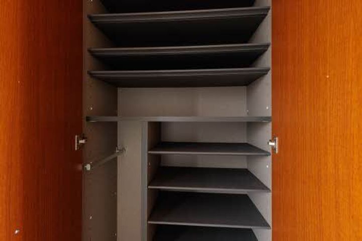 メゾネットやまとの玄関