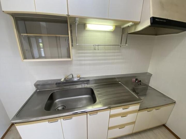 神奈川県横浜市港南区日野1(マンション)の賃貸物件のキッチン