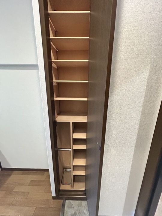 クレール谷町の内装