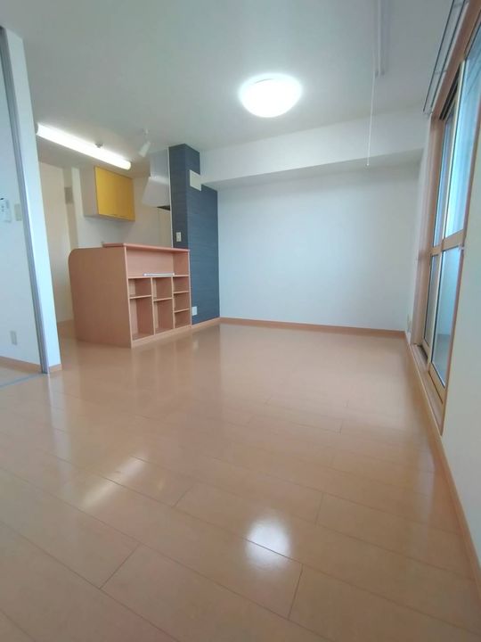 新潟県新潟市西区山田(アパート)の賃貸物件の居間