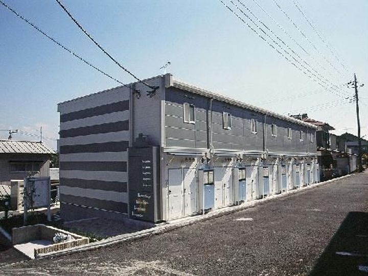 レオパレスYTKの外観