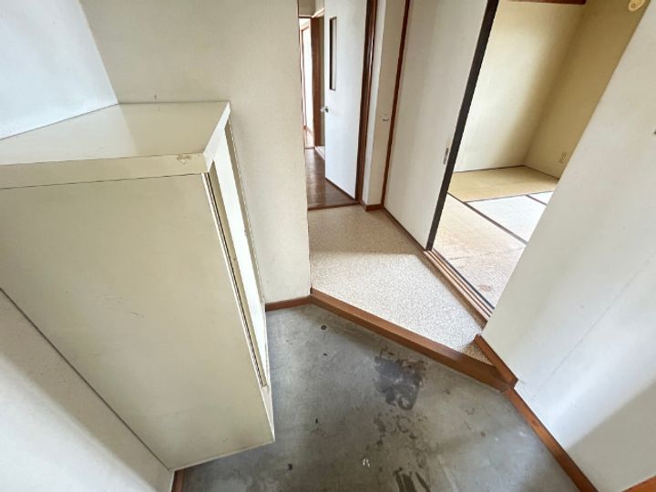 コーポ富士見の玄関