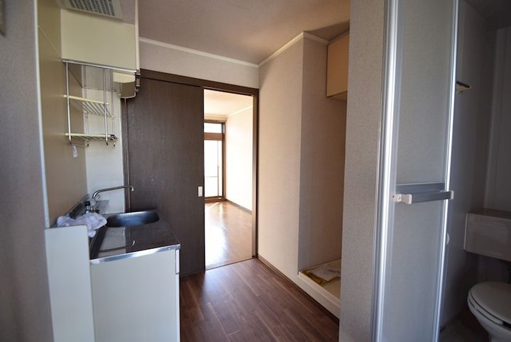 神奈川県藤沢市鵠沼桜が岡3(アパート)の賃貸物件の居間