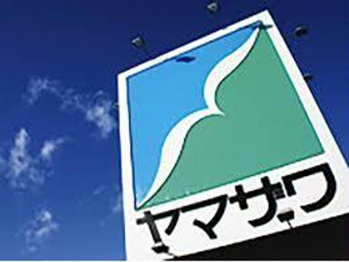 アンジュールの周辺