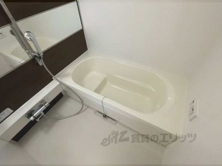 エーリ・フノマージュの風呂