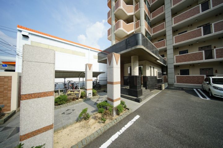 ガーデンパレス秋根の外観