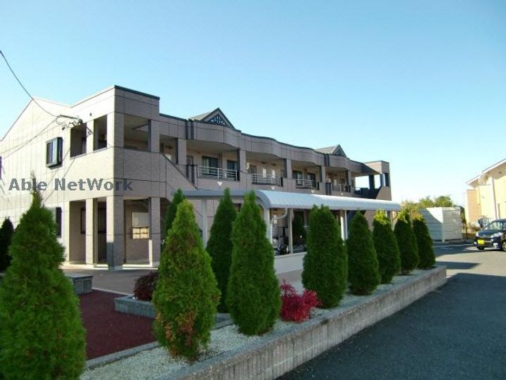 ヴァンパインコート A棟の外観