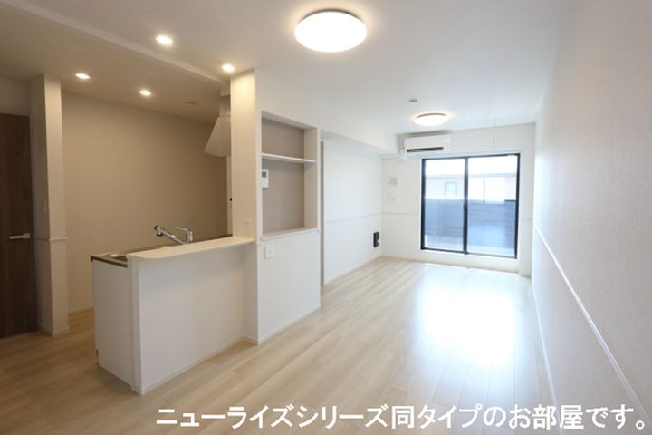 グリッタープレイス桜の居間