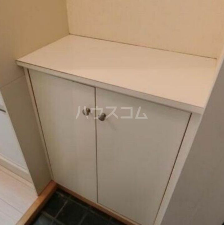 メゾンエスポワールの玄関