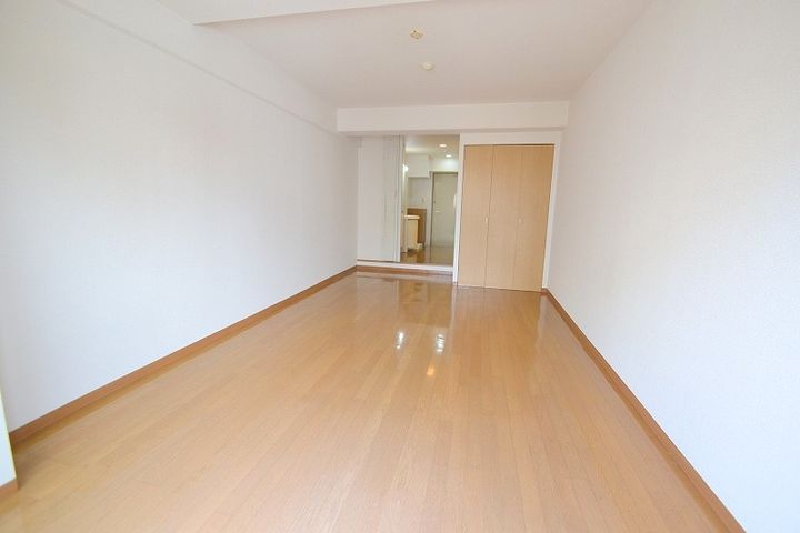 大手町森野ビルの居間
