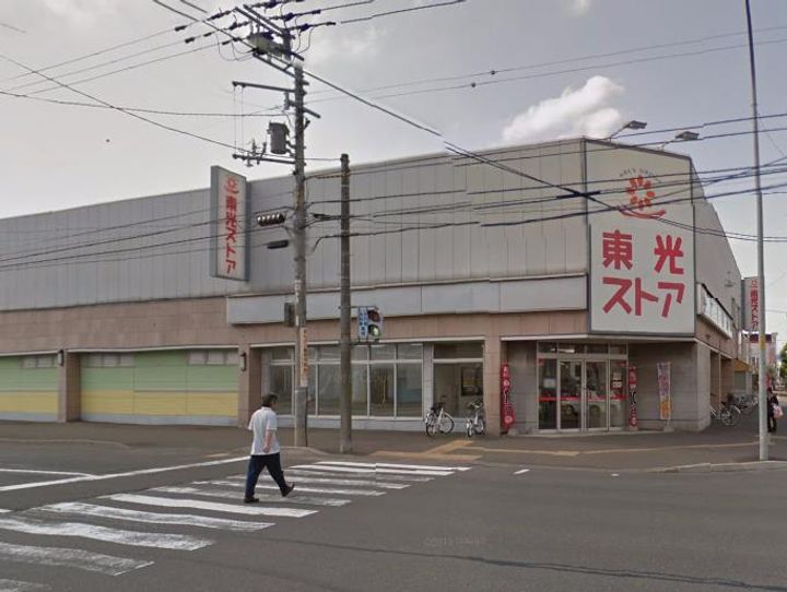 第2エクセレンスの周辺