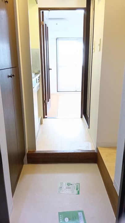 神奈川県横浜市磯子区磯子3(マンション)の賃貸物件の玄関