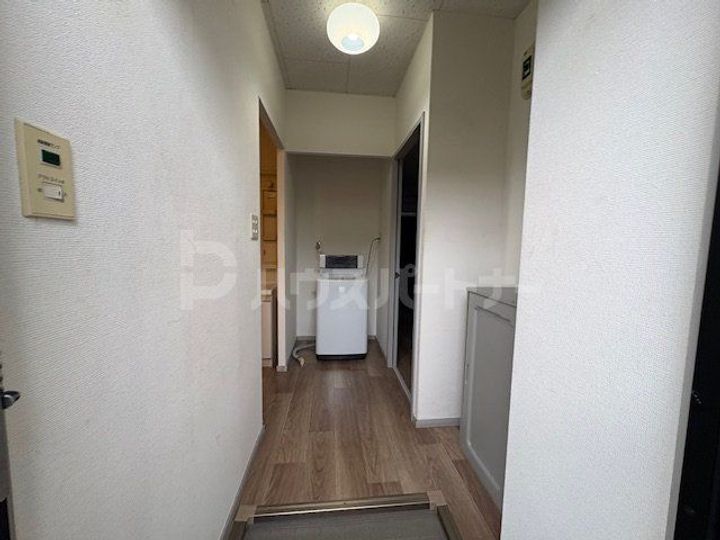 ハイツガーランドの玄関