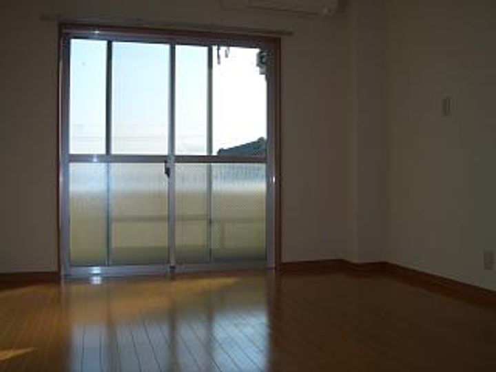 高知県高知市南川添(マンション)の賃貸物件の居間