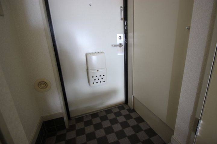 ミッションデルタの玄関