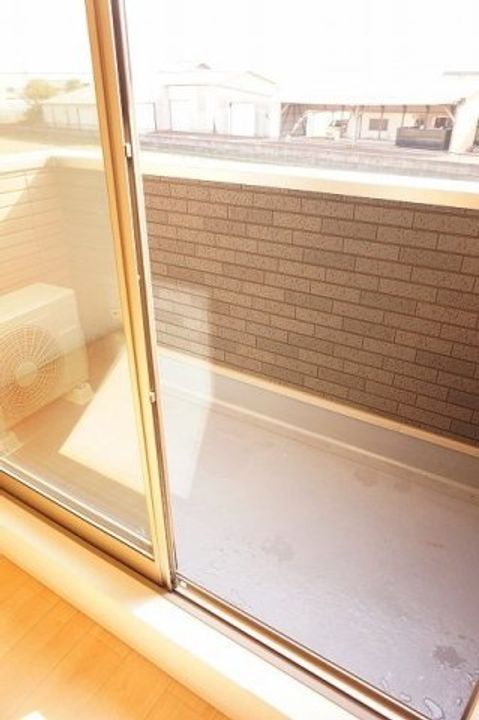 スカイ・ノムラIIの内装