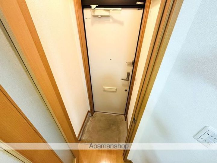 千登勢荘の玄関