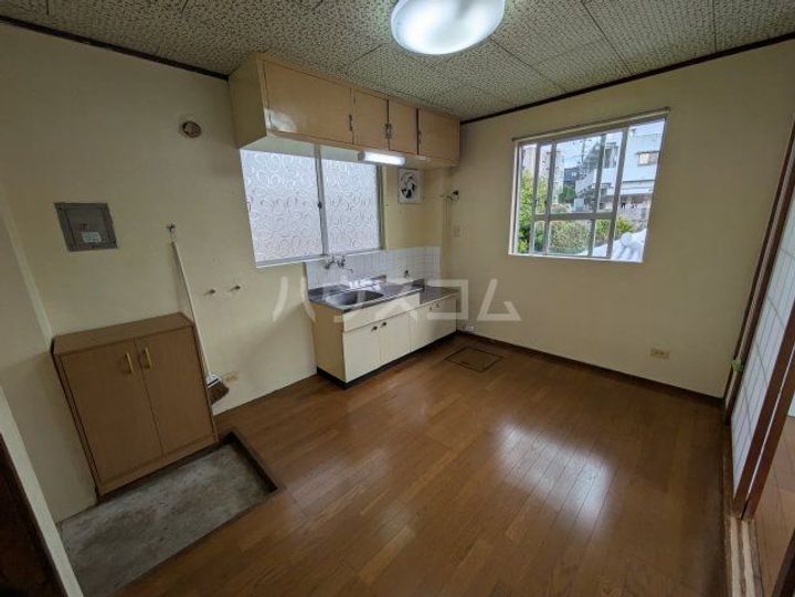 宮城貸間の居間