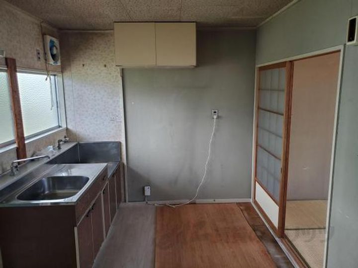 宇尾アパートの居間