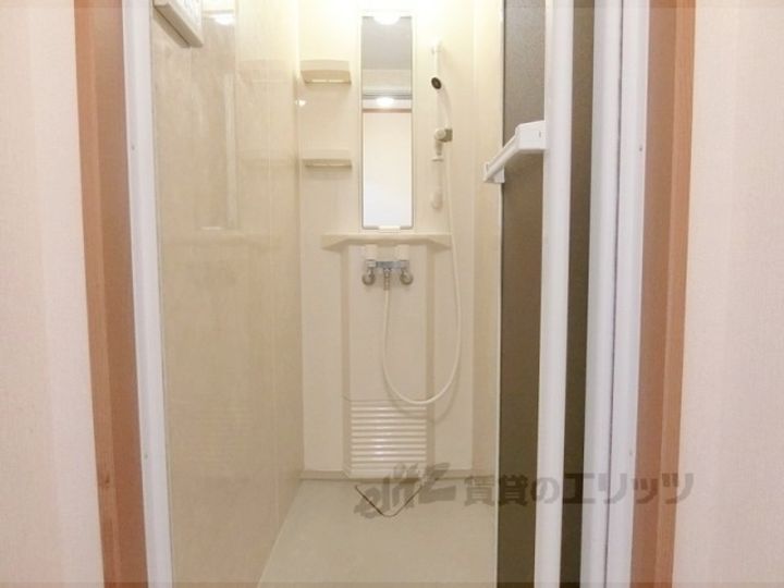 京都府京都市中京区西ノ京御輿岡町(一戸建)の賃貸物件の風呂