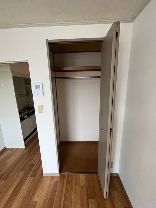 ログ・イン箕面の内装