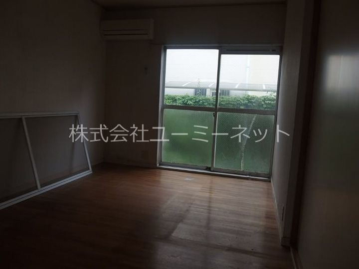 神奈川県鎌倉市大町1(アパート)の賃貸物件の居間