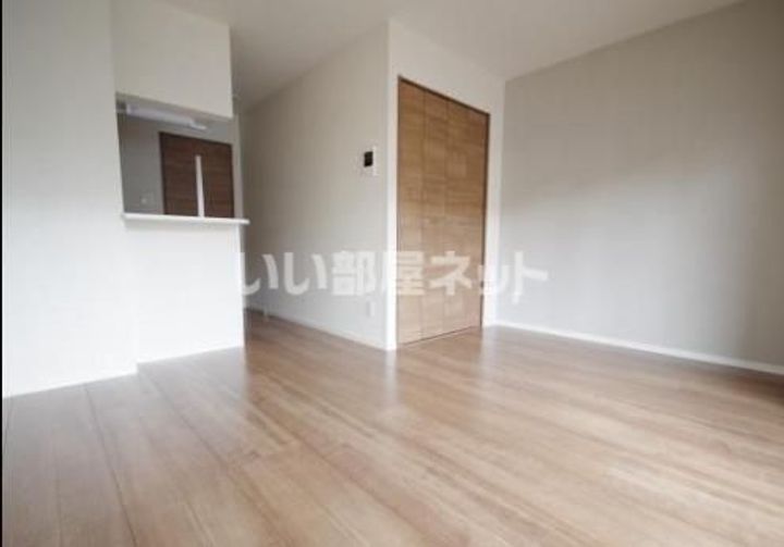 栃木県宇都宮市宿郷1(マンション)の賃貸物件の居間