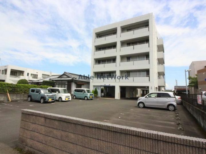 宮崎県都城市広原町(マンション)の賃貸物件の外観